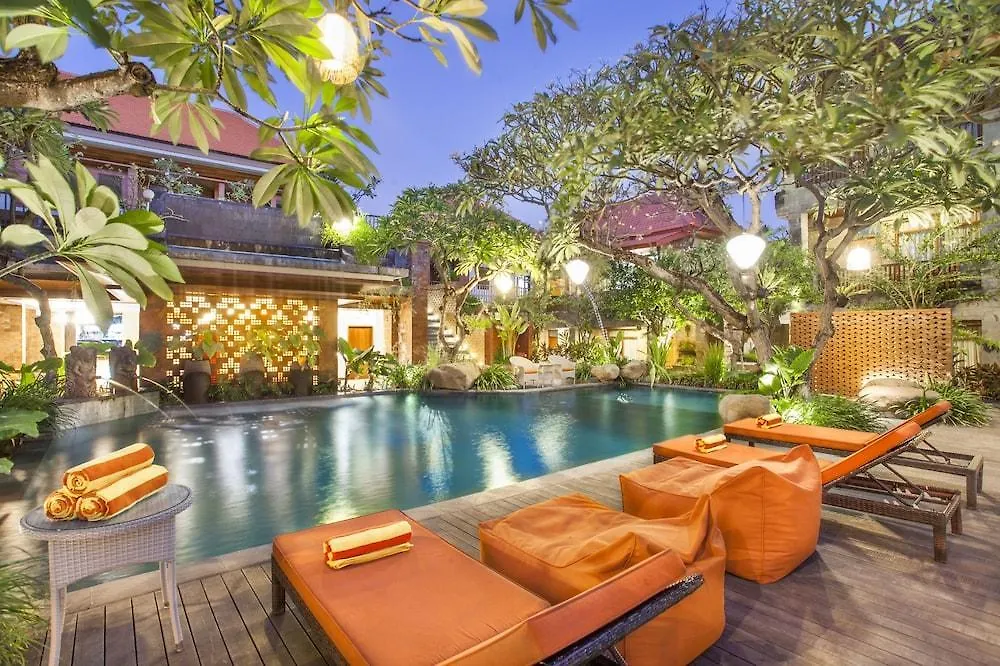 Fourteen Roses Beach Hotel Легиан Индонезия