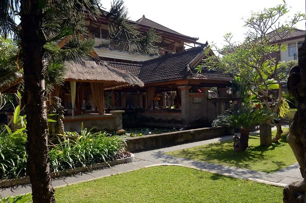 Fourteen Roses Beach Hotel Легиан Индонезия